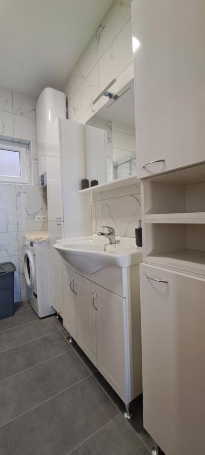 Apartman Helena Сень Экстерьер фото